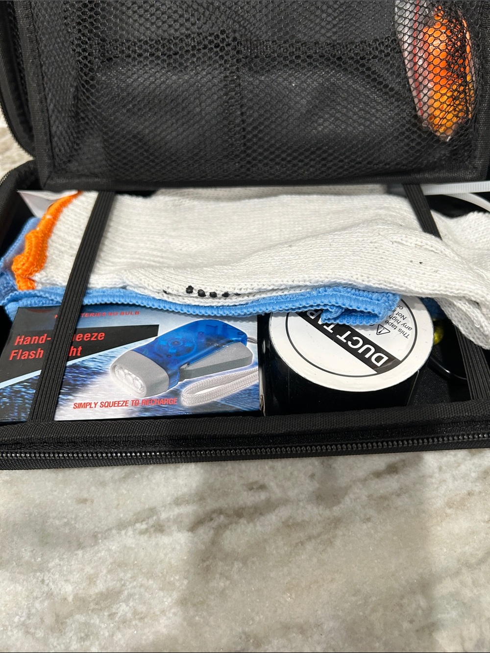 Land Rover First-aid Kit - Picture 9 of 11